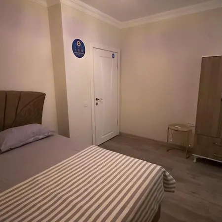 Lägenhet Lale Apartment *